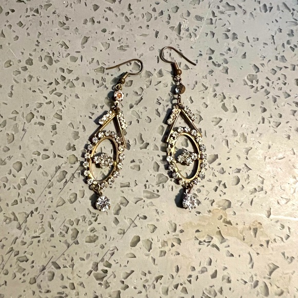 7 Formal Wear Earrings Bundle - Picture 3 of 7